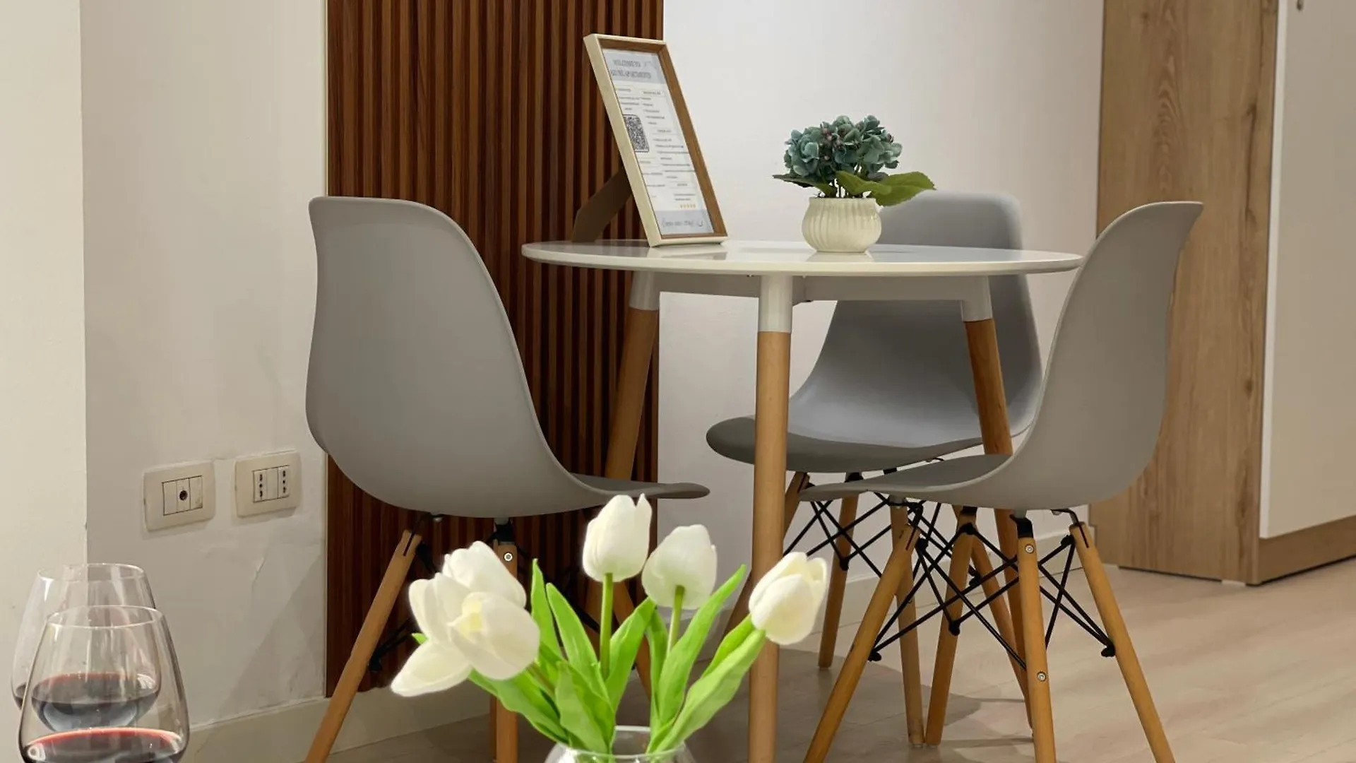 New Bazaar Azure Apartments Tirana
